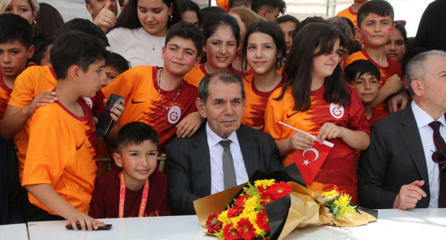 Dursun Özbek, Hatay'da ziyaretlerde bulundu Görseli